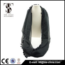 2015 Mode Frauen Pom Pom Polyester schwarz Infinity Schal